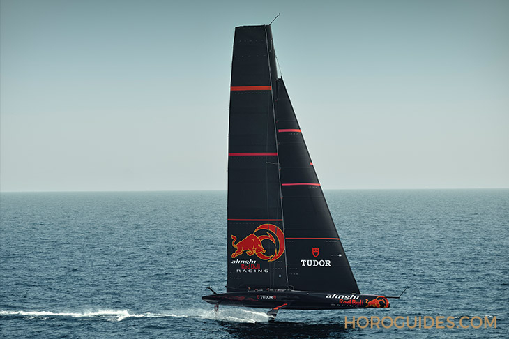 TUDOR - 帝舵第一款碳復(fù)合材質(zhì)腕表TUDOR Pelagos FXD，是否會(huì)成為勞力士試金石？